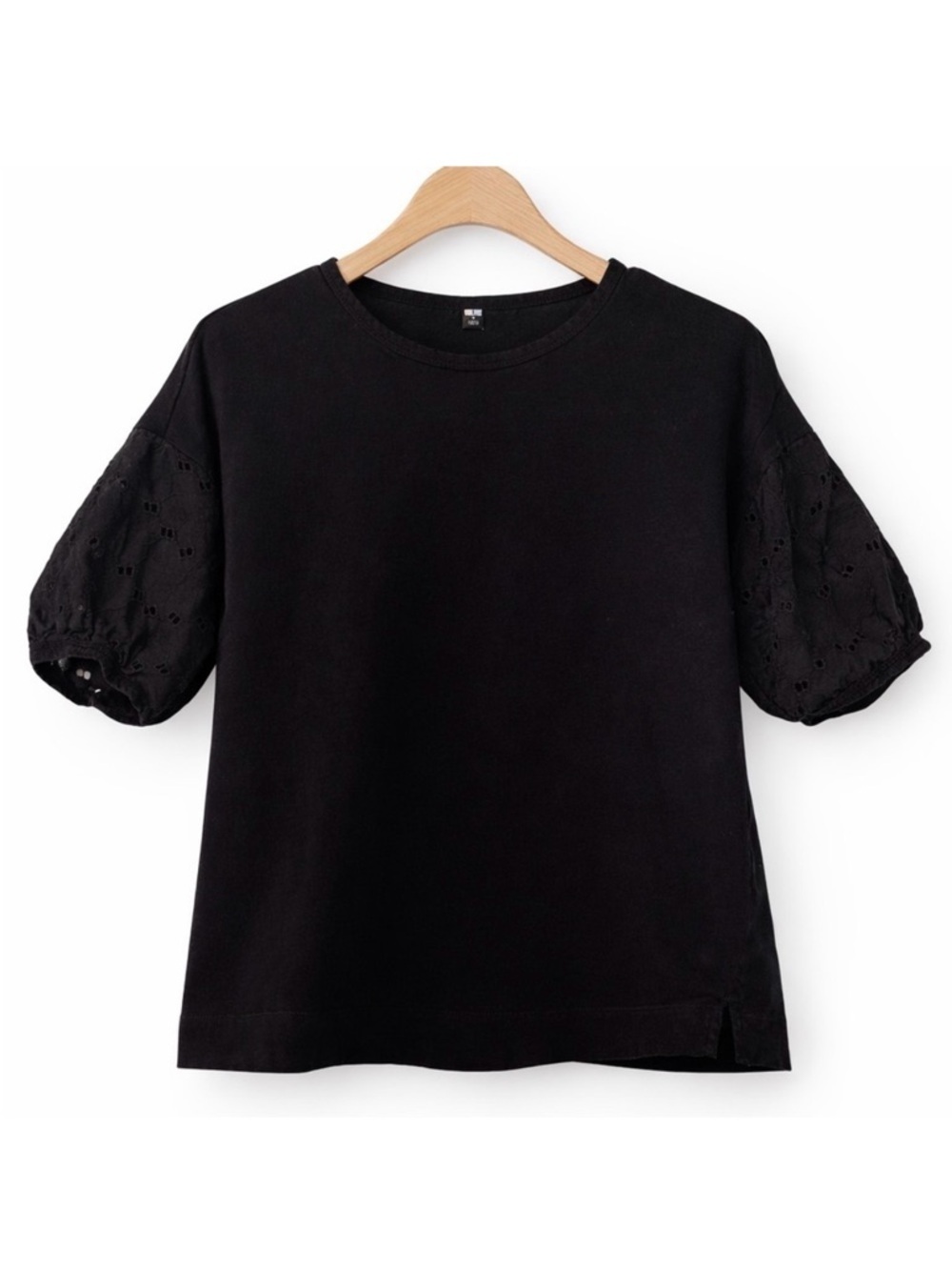 Uniqlo Black Eyelet Puff Sleeve Top Size Small